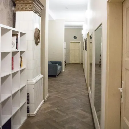Hostel Onefam Old Town