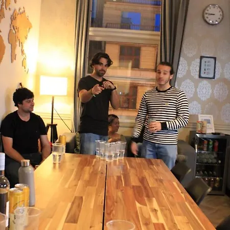 Hostel Onefam Old Town