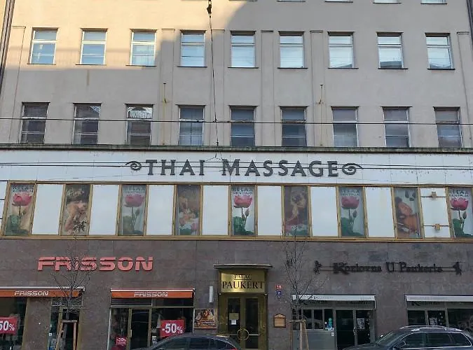 Onefam Old Town Ostello